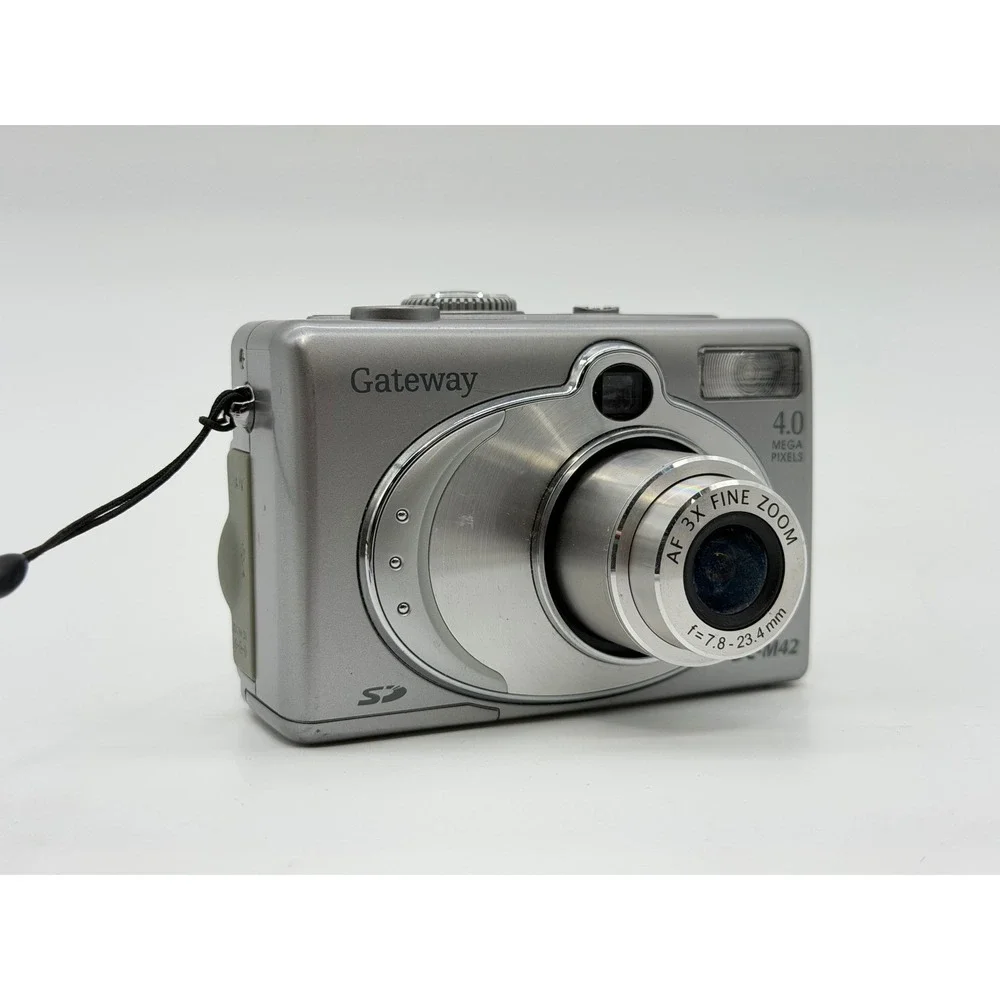 Gateway DC-M42 Digital Camera Silver 4.1MP 3X Optical Zoom Vintage Y2K Digicam